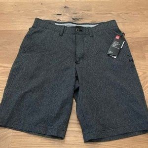 NWT Under Armor Match Play Golf Vented Shorts-32w